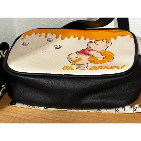 Loungefly Disney Winnie The Pooh Honey Crossbody Bag EUC - Picture 7 of 10